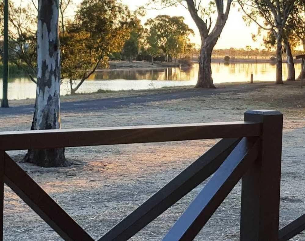 Horsham Riverside Caravan Park Extérieur photo